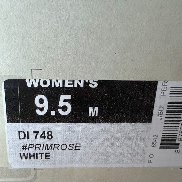 Dingo Primrose Embroidered Floral Western Leather Ankle Booties White Women 9.5M - Picture 11 of 11